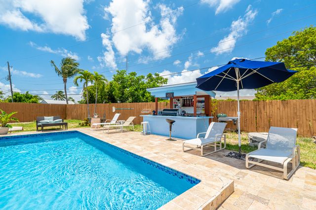 1601 NW 3rd Lane, Boynton Beach, FL 33435