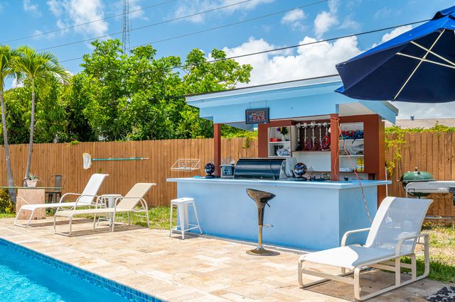 1601 NW 3rd Lane, Boynton Beach, FL 33435