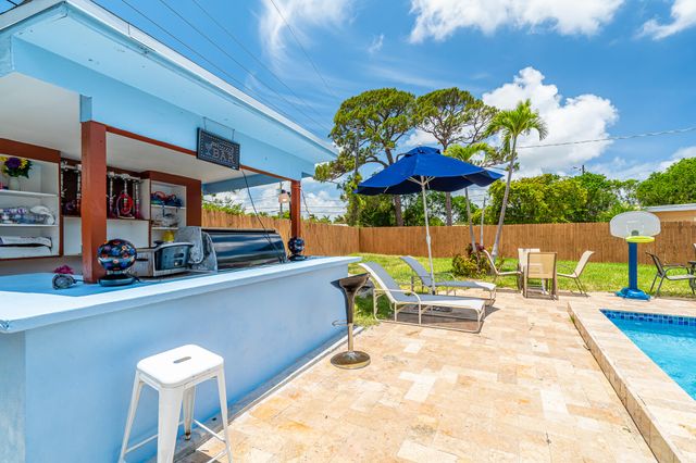 1601 NW 3rd Lane, Boynton Beach, FL 33435