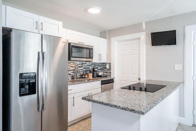 1601 NW 3rd Lane, Boynton Beach, FL 33435