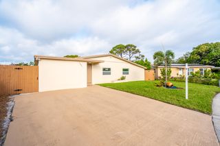 1601 NW 3rd Lane, Boynton Beach, FL 33435