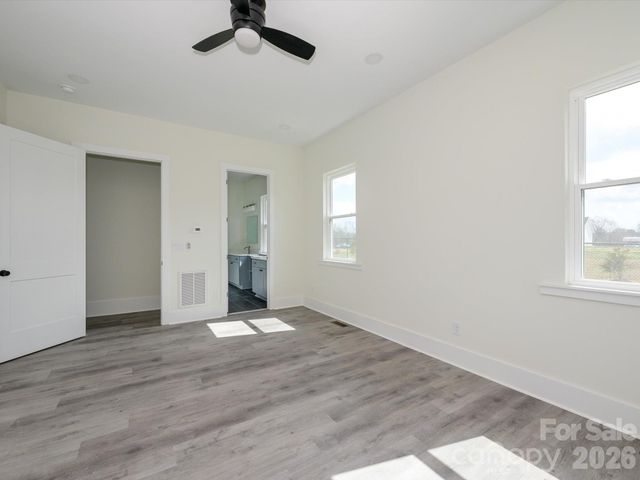 2003 Plain Field Drive, Bessemer City, NC 28016