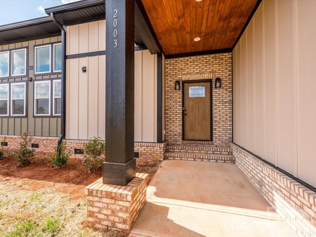 2003 Plain Field Drive, Bessemer City, NC 28016