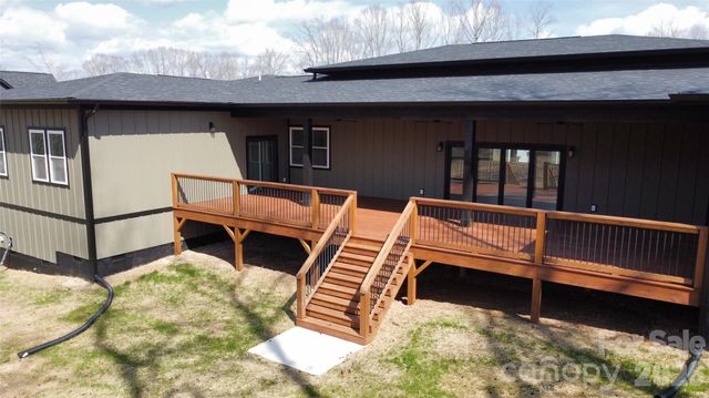 2003 Plain Field Drive, Bessemer City, NC 28016