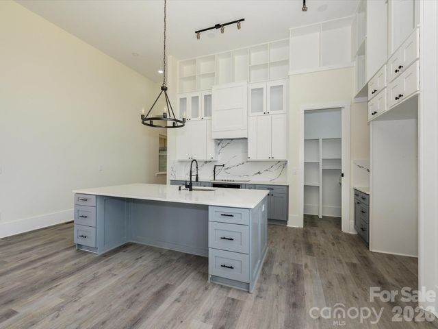 2003 Plain Field Drive, Bessemer City, NC 28016