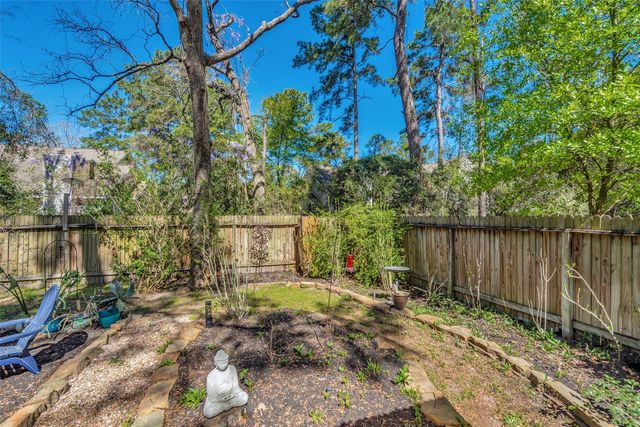 116 W White Willow Circle, The Woodlands, TX 77381