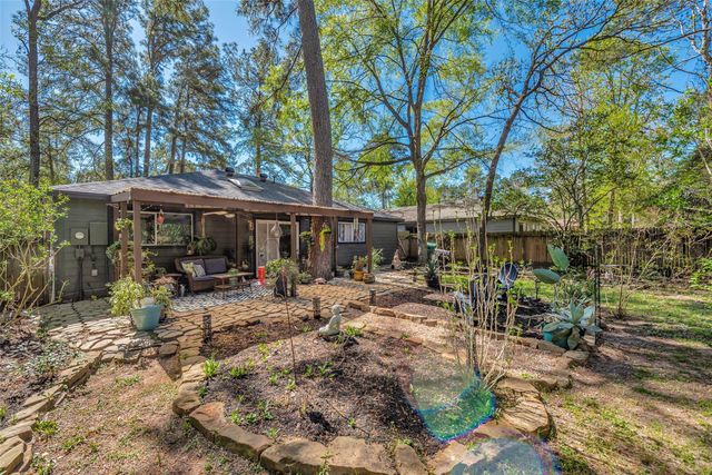 116 W White Willow Circle, The Woodlands, TX 77381