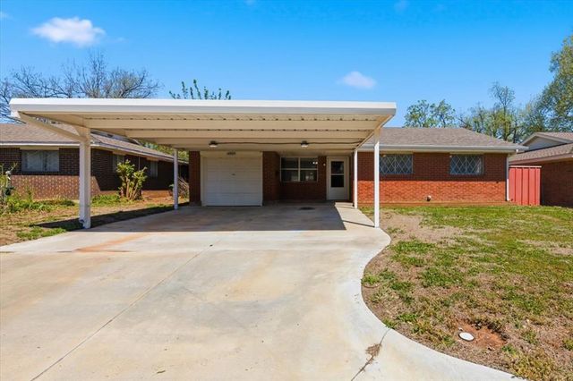 4809 S Park Vista Drive, Del City, OK 73115