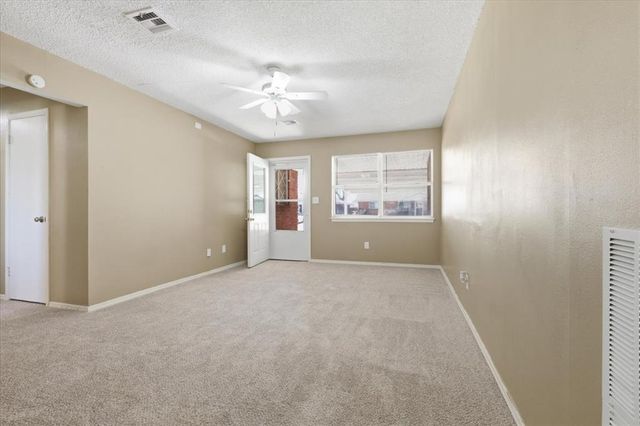 4809 S Park Vista Drive, Del City, OK 73115