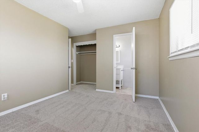 4809 S Park Vista Drive, Del City, OK 73115