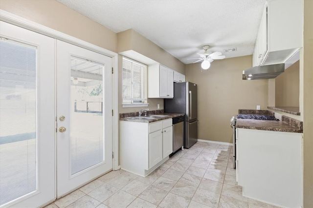 4809 S Park Vista Drive, Del City, OK 73115