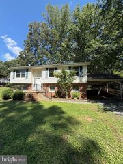 198 VAN HORN LN, Stafford, VA 22556
