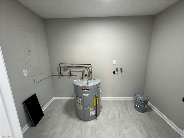 412 Teepee DR, Newport News, VA 23602