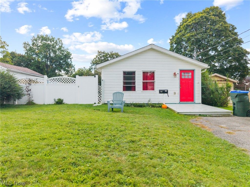 700 Viewpoint Avenue, Cuyahoga Falls, OH 44221