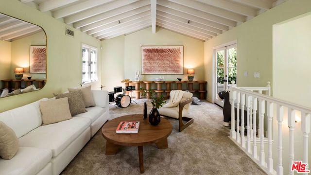 11982 Brentridge Lane, Los Angeles, CA 90049