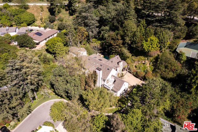 11982 Brentridge Lane, Los Angeles, CA 90049