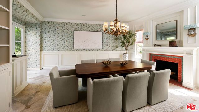 11982 Brentridge Lane, Los Angeles, CA 90049