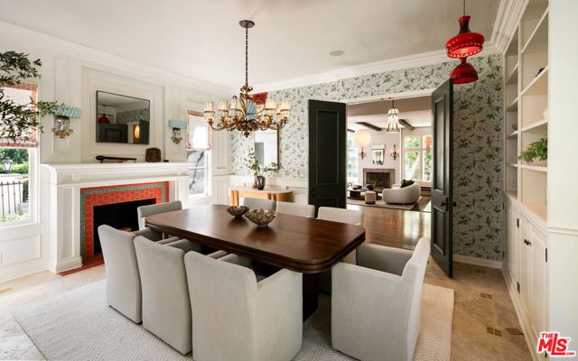 11982 Brentridge Lane, Los Angeles, CA 90049