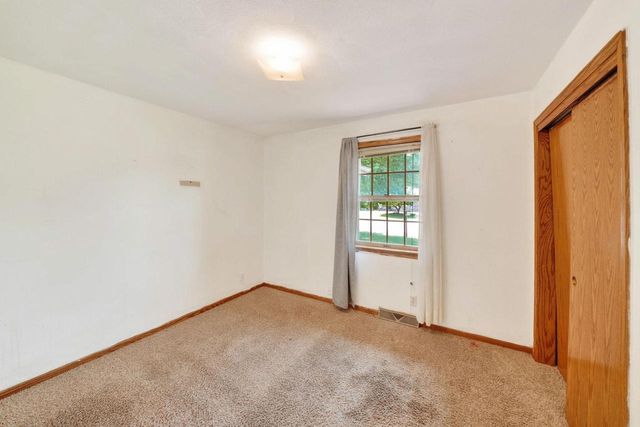 4409 Southwyck Drive, Janesville, WI 53546