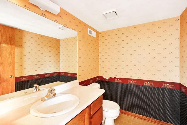 4409 Southwyck Drive, Janesville, WI 53546