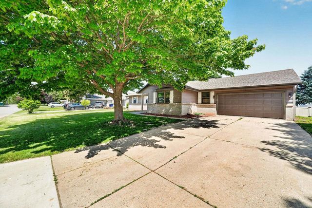 4409 Southwyck Drive, Janesville, WI 53546