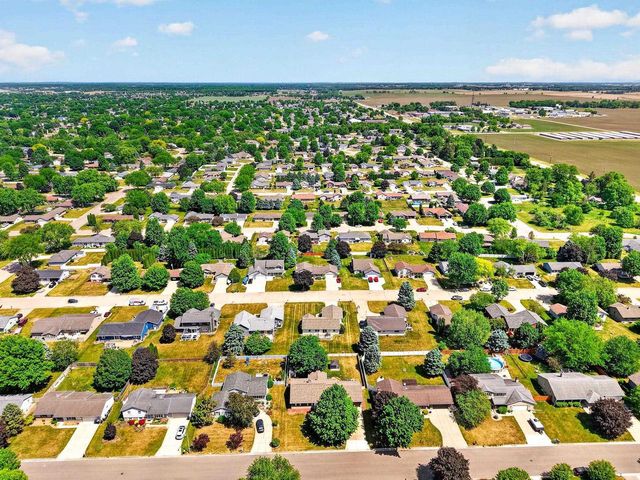 4409 Southwyck Drive, Janesville, WI 53546