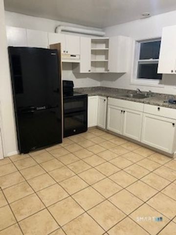 17 Park Place C, Danbury, CT 06810