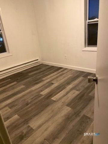 17 Park Place C, Danbury, CT 06810