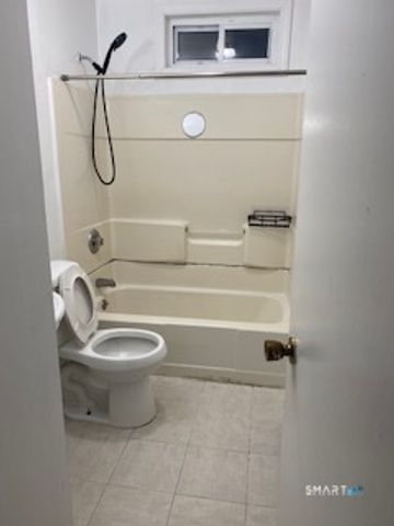 17 Park Place C, Danbury, CT 06810