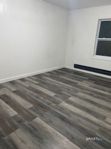 17 Park Place C, Danbury, CT 06810