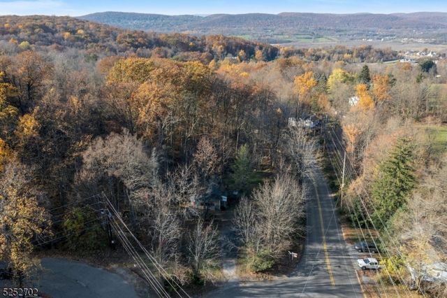 12 Breakneck Rd, Vernon Twp., NJ 07462