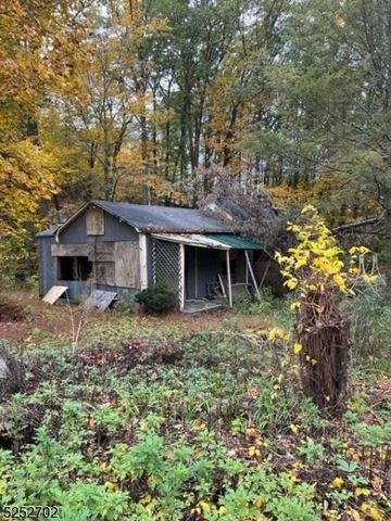 12 Breakneck Rd, Vernon Twp., NJ 07462