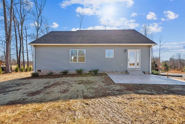 739 Long Mountain Rd, Mcminnville, TN 37110