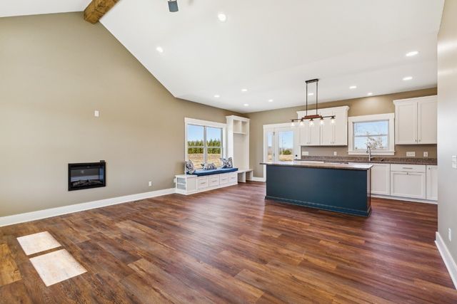 739 Long Mountain Rd, Mcminnville, TN 37110