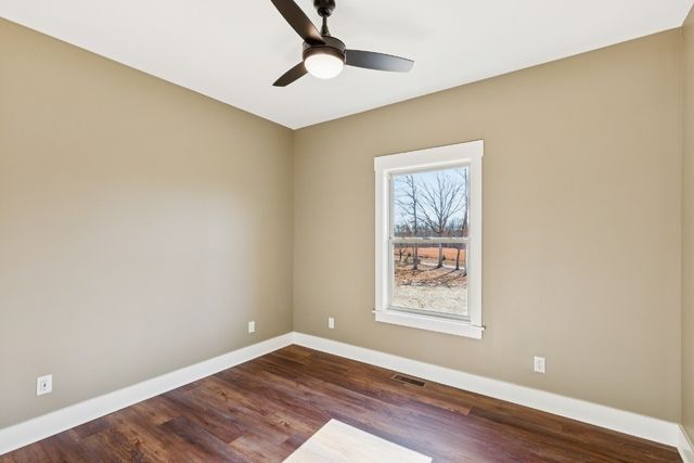 739 Long Mountain Rd, Mcminnville, TN 37110