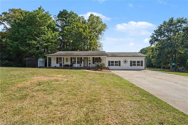 1075 Bailey Road, Germanton, NC 27019