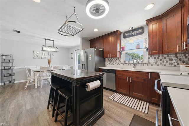 3904 Forresthills DR, Portsmouth, VA 23703