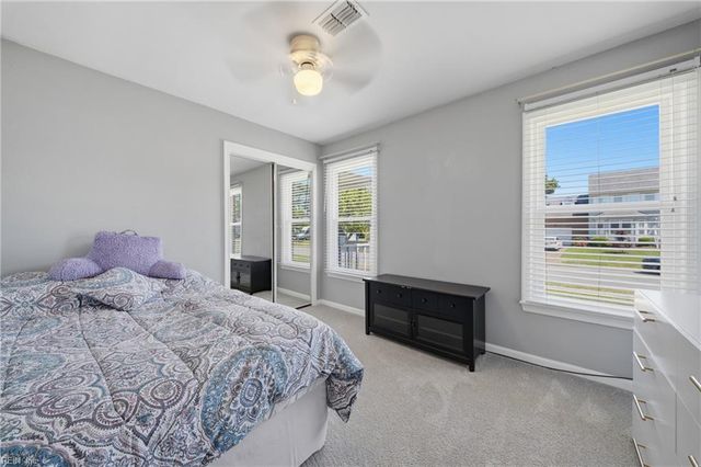 3904 Forresthills DR, Portsmouth, VA 23703