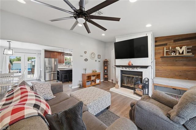 3904 Forresthills DR, Portsmouth, VA 23703