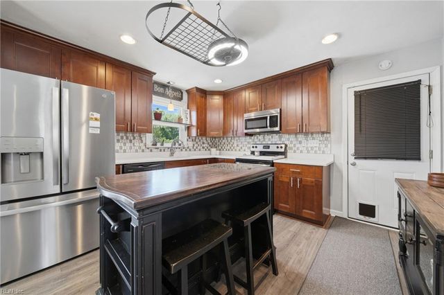 3904 Forresthills DR, Portsmouth, VA 23703