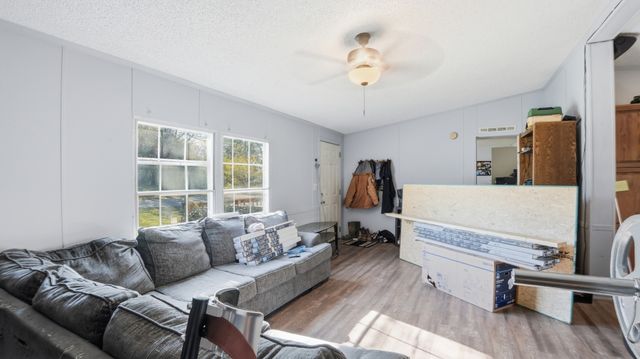 104 Northgate Rd, Normandy, TN 37360