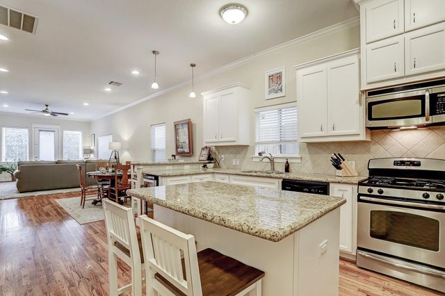 1341 Dorothy Street A, Houston, TX 77008
