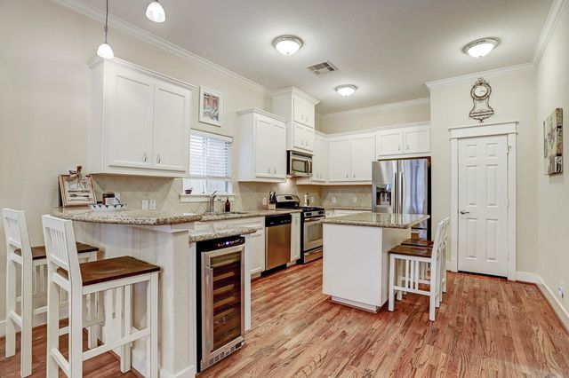 1341 Dorothy Street A, Houston, TX 77008