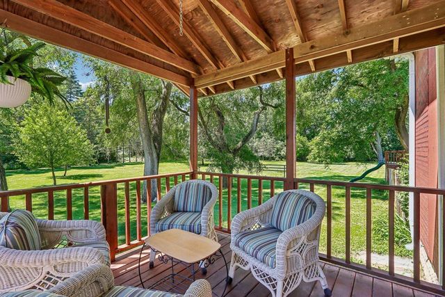 9700 276th Avenue, Trevor, WI 53179