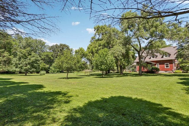 9700 276th Avenue, Trevor, WI 53179