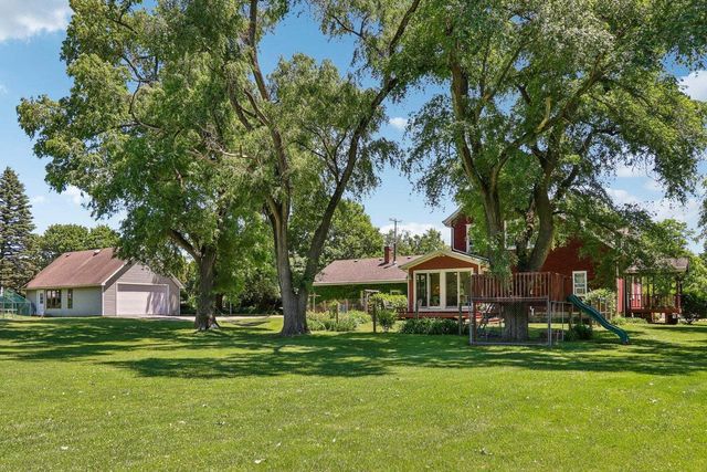 9700 276th Avenue, Trevor, WI 53179