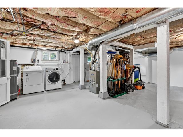 6124 Ne HOYT St, Portland, OR 97213