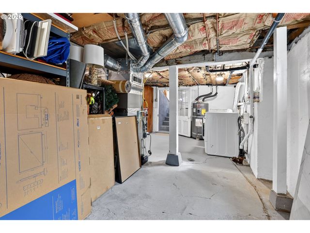 6124 Ne HOYT St, Portland, OR 97213