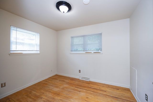 1031 N Maple Road, Ann Arbor, MI 48103