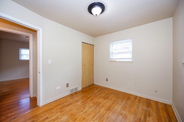 1031 N Maple Road, Ann Arbor, MI 48103
